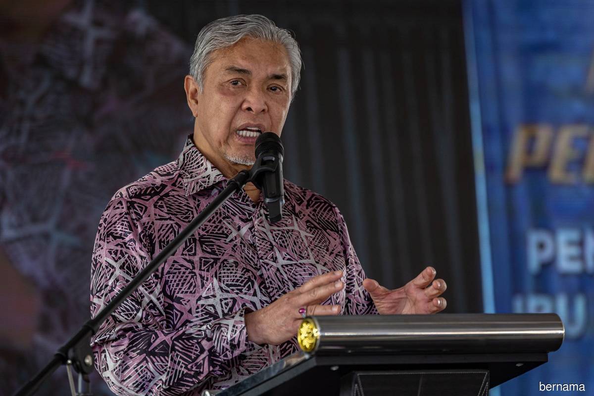 Status of six MPs expelled from Bersatu to be decided by Speaker, says Zahid